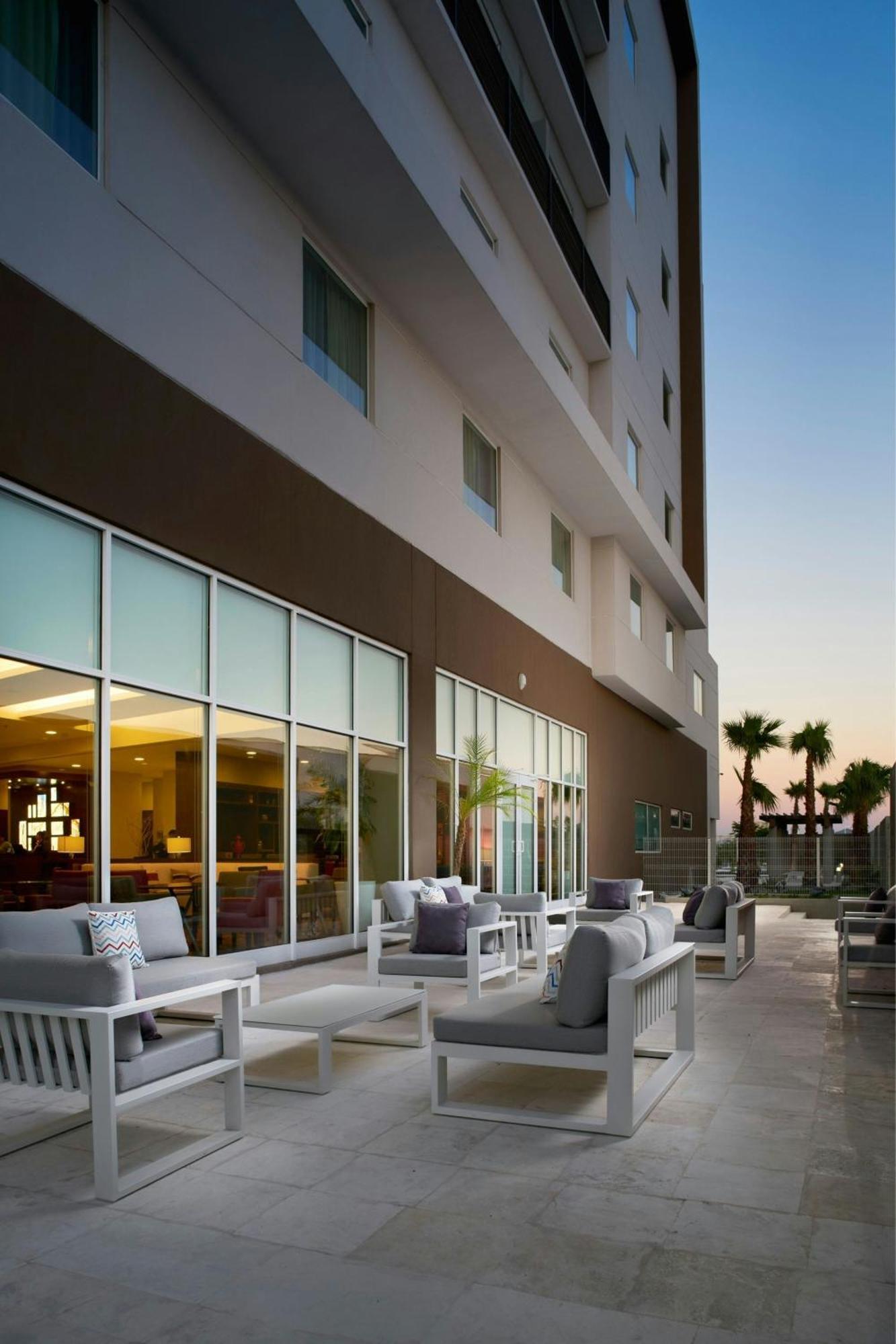 Courtyard By Marriott Hermosillo Extérieur photo