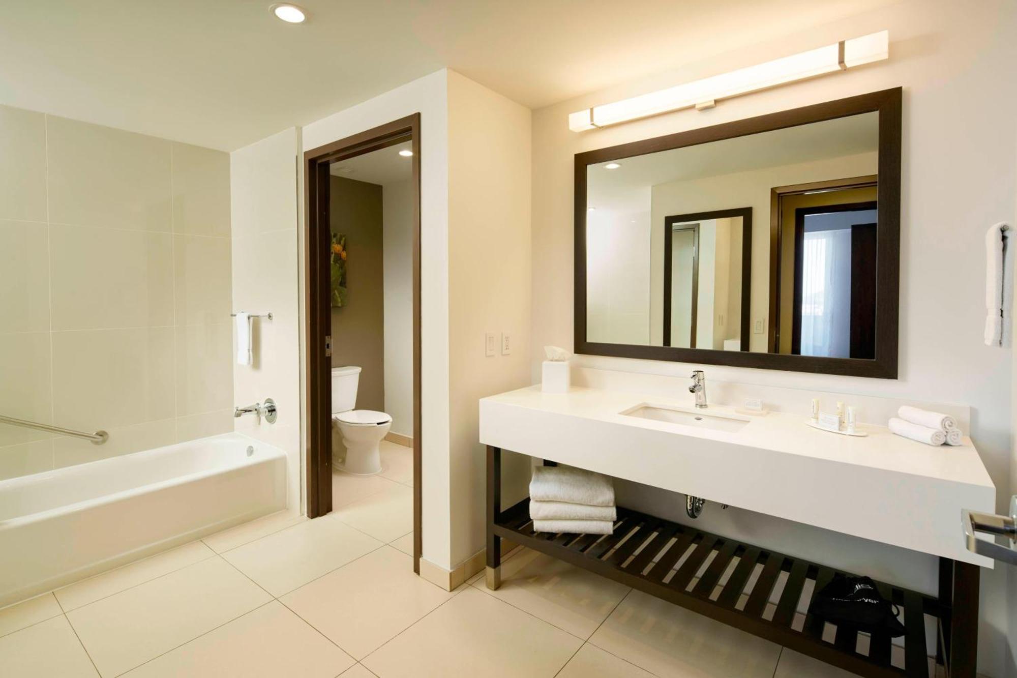 Courtyard By Marriott Hermosillo Extérieur photo